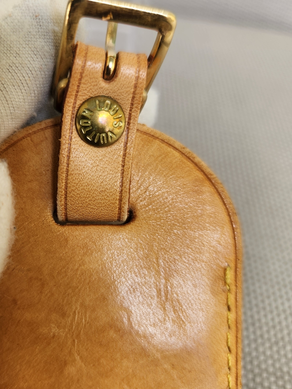 Louis Vuitton Tan Vachetta Leather Luggage Tag & Poignet Set - Picture 6 of 6